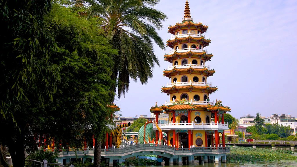 🕊️ 초종파 만국 전쟁 희생자 위령 대평화 기념탑 (초슈하 반코쿠 센소 기세이샤 이레이 다이헤이와키넨토) 이미지 5